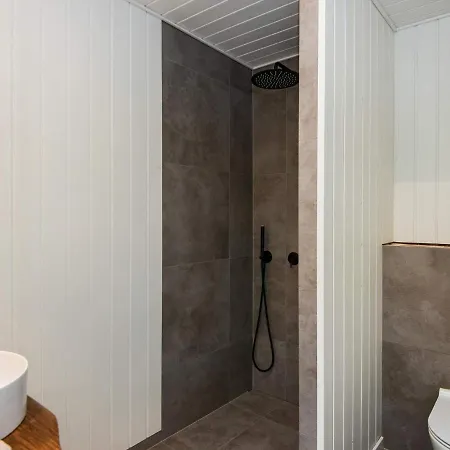 Luxury Retreat With Sea View - By Traum Vakantiehuis